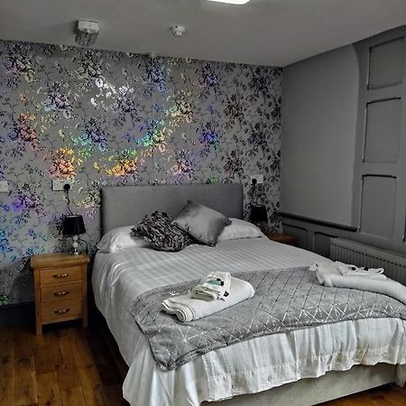 Bed and Breakfast The Edinburgh Castle Holyhead Exteriér fotografie