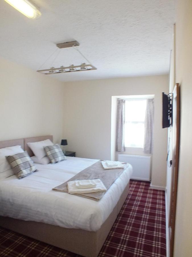 Bed and Breakfast The Edinburgh Castle Holyhead Exteriér fotografie