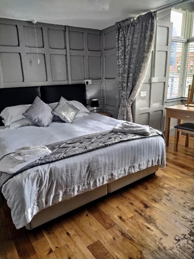 Bed and Breakfast The Edinburgh Castle Holyhead Exteriér fotografie