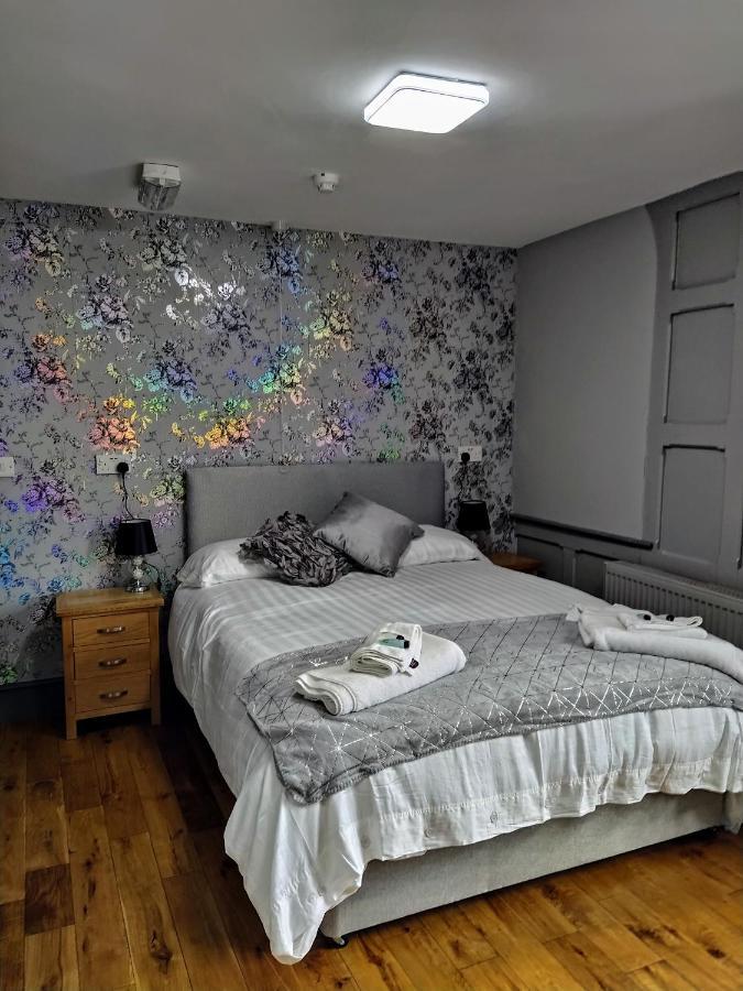 Bed and Breakfast The Edinburgh Castle Holyhead Exteriér fotografie